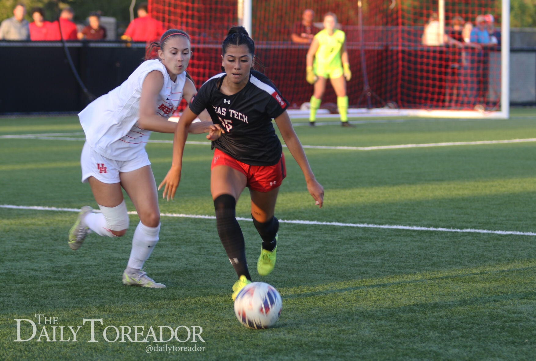 Gisselle Kozarski rebounds from goal